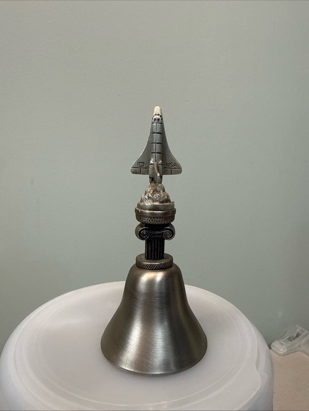 VTG  Pewter Bell NASA Kennedy Space Center Discovery Space Shuttle Souvenir